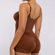 Full body sculpting brief cut for a hourglass effect silhouette