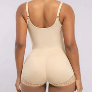 Full body sculpting brief cut for a hourglass effect silhouette